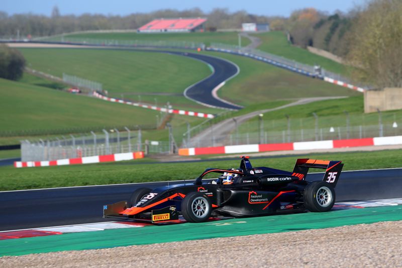 Voisin ends testing on top as 21 drivers covered by less than a second